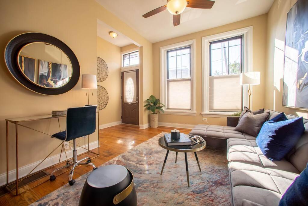 Getaway In The Heart Of Pilsen Chicago Apartamento Exterior foto